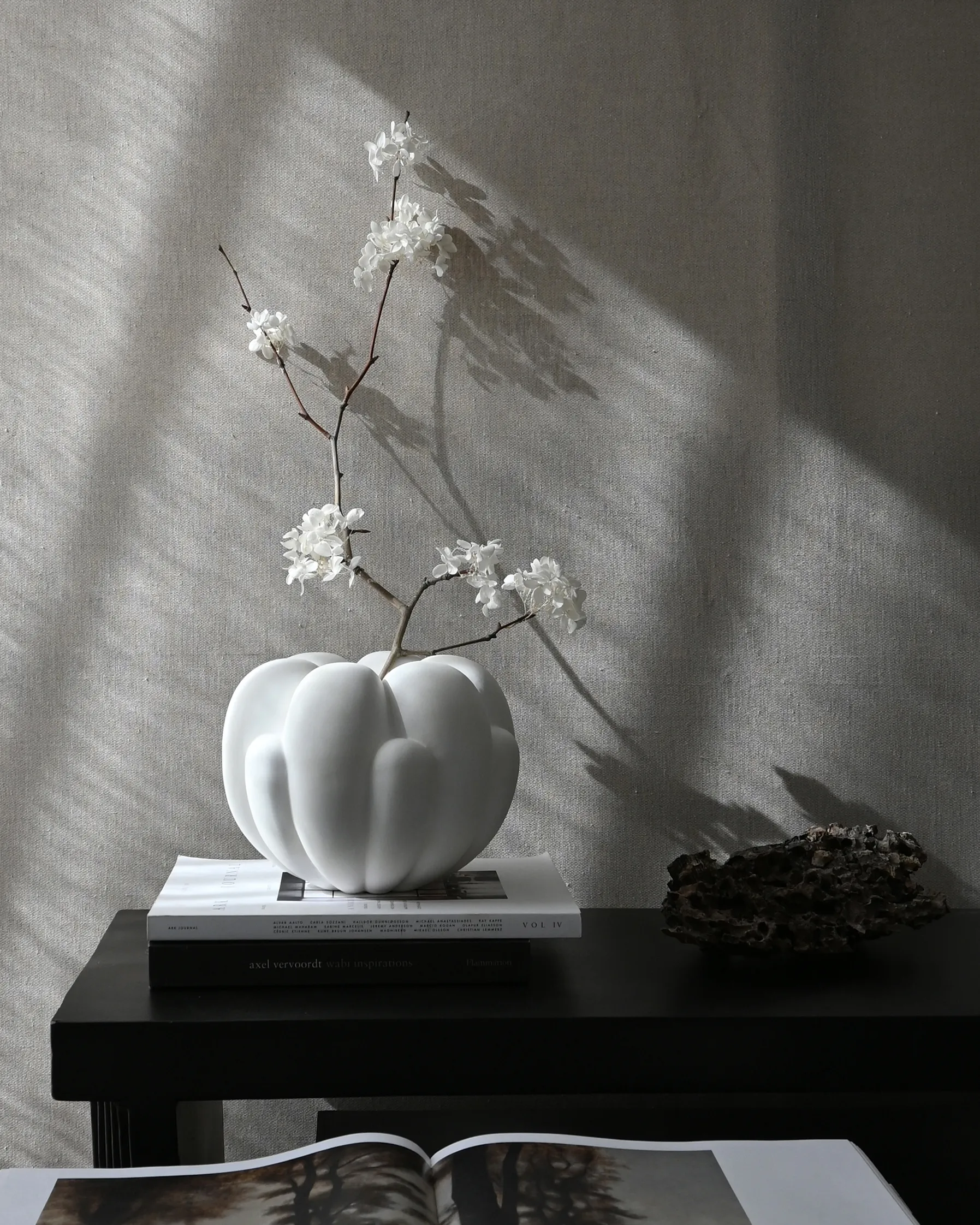 Bloom 小号花瓶 22.5x24cm, 骨白色 101 Copenhagen
