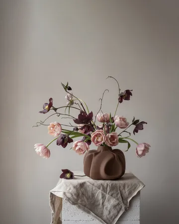 Wabi Medio 侘寂中号花瓶28cm - 杏仁色 - 101 Copenhagen