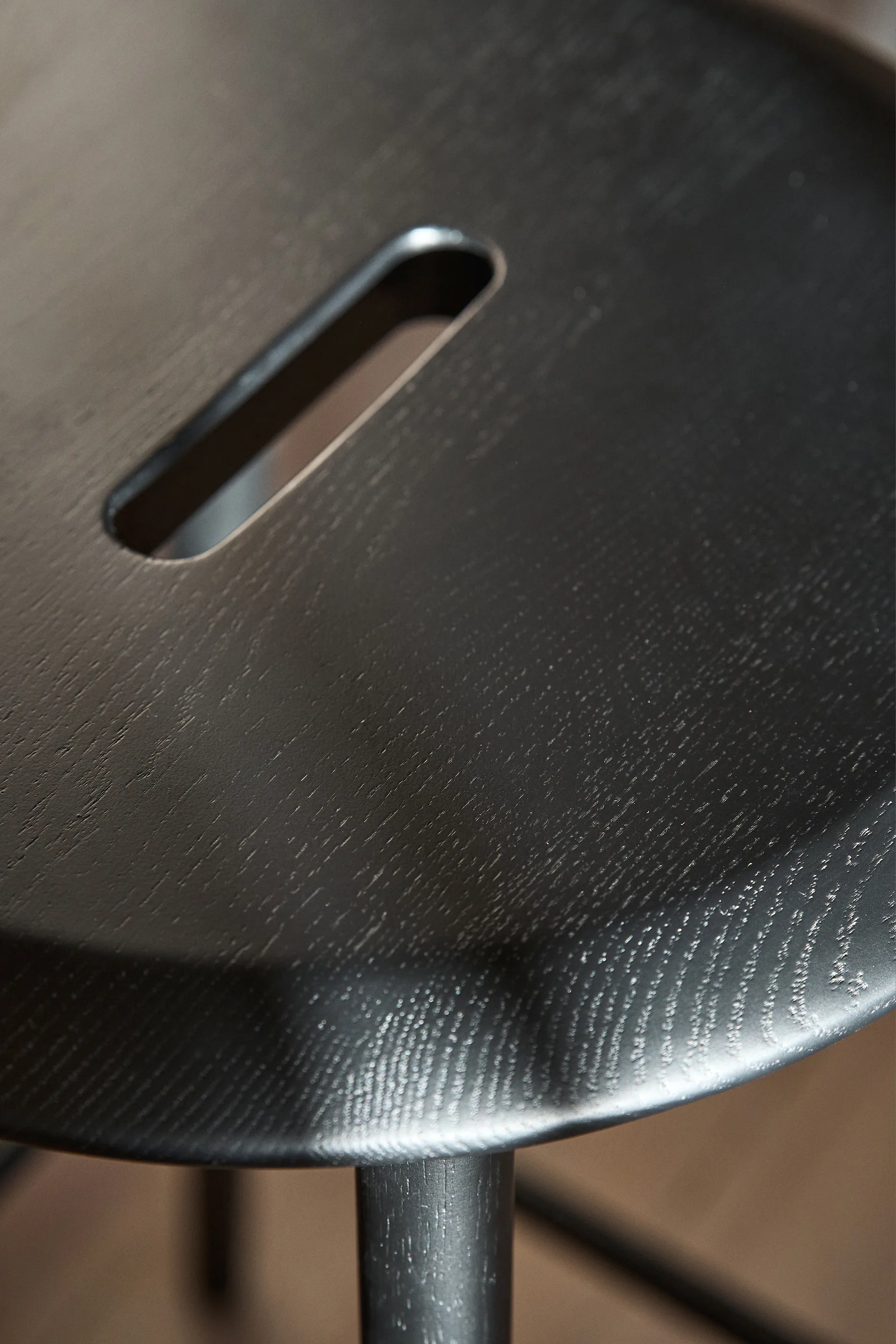 诺拉博凳 65 厘米, Black lacquered oak 1898