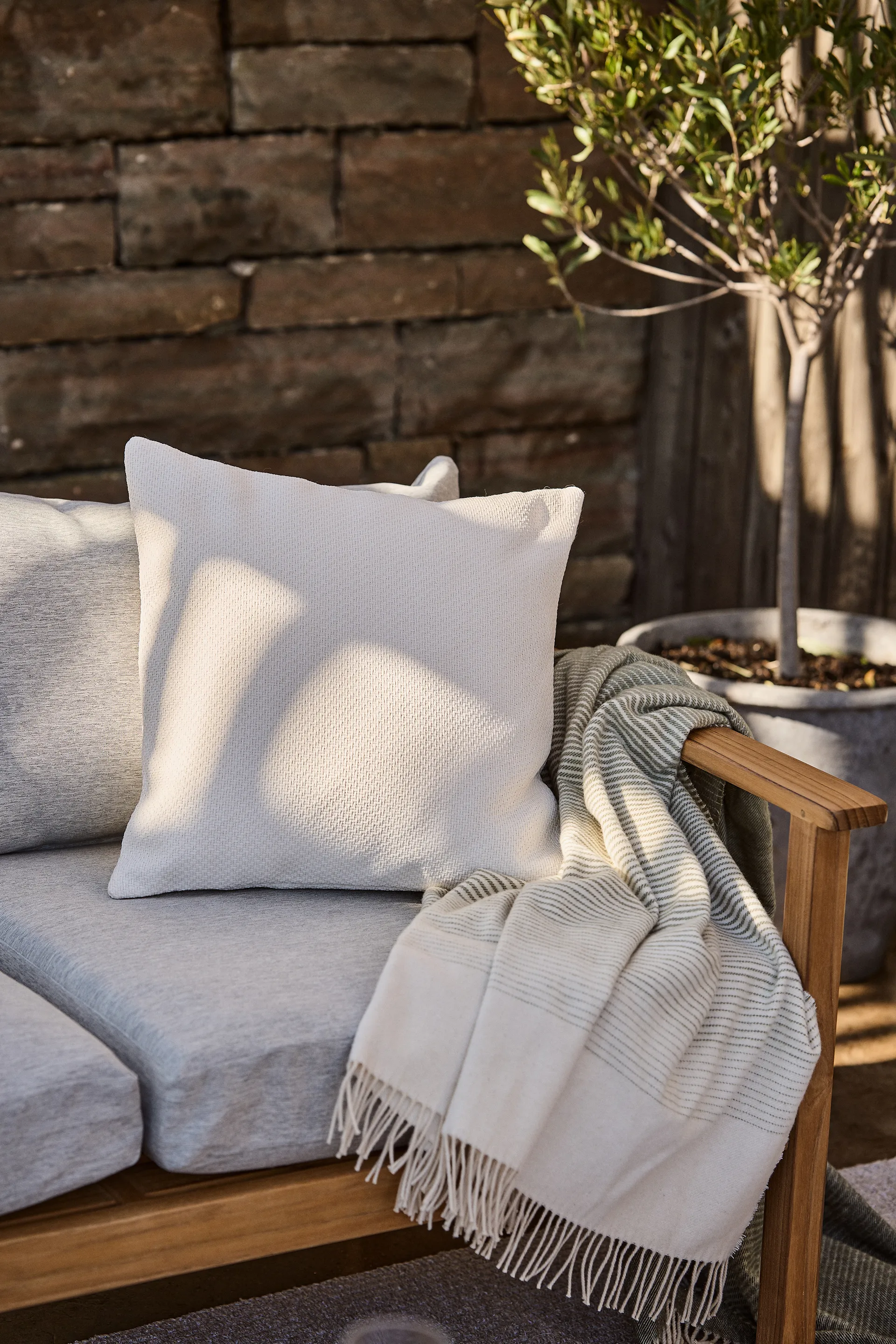 Asaryd 靠枕|靠垫 45x45 cm, 白色 1898