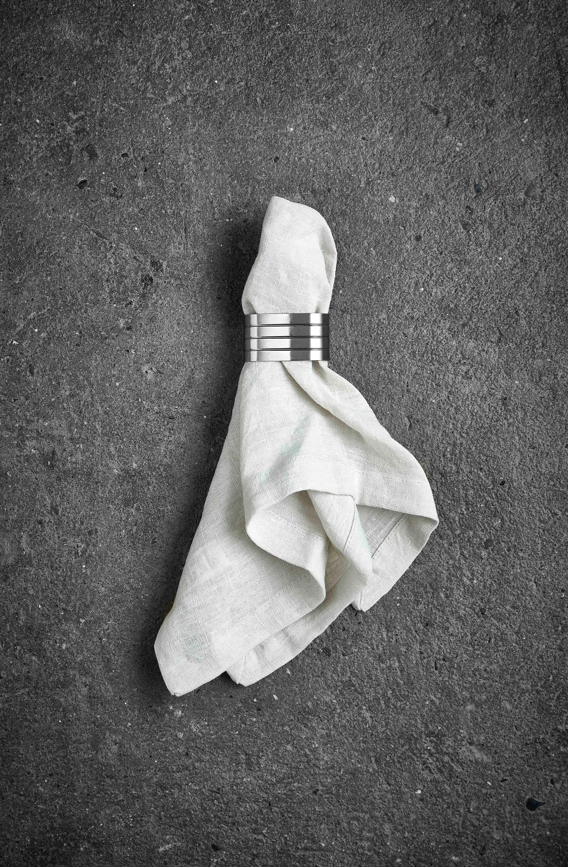 Groovy napkin ring 四件套装, 不锈钢 Aida