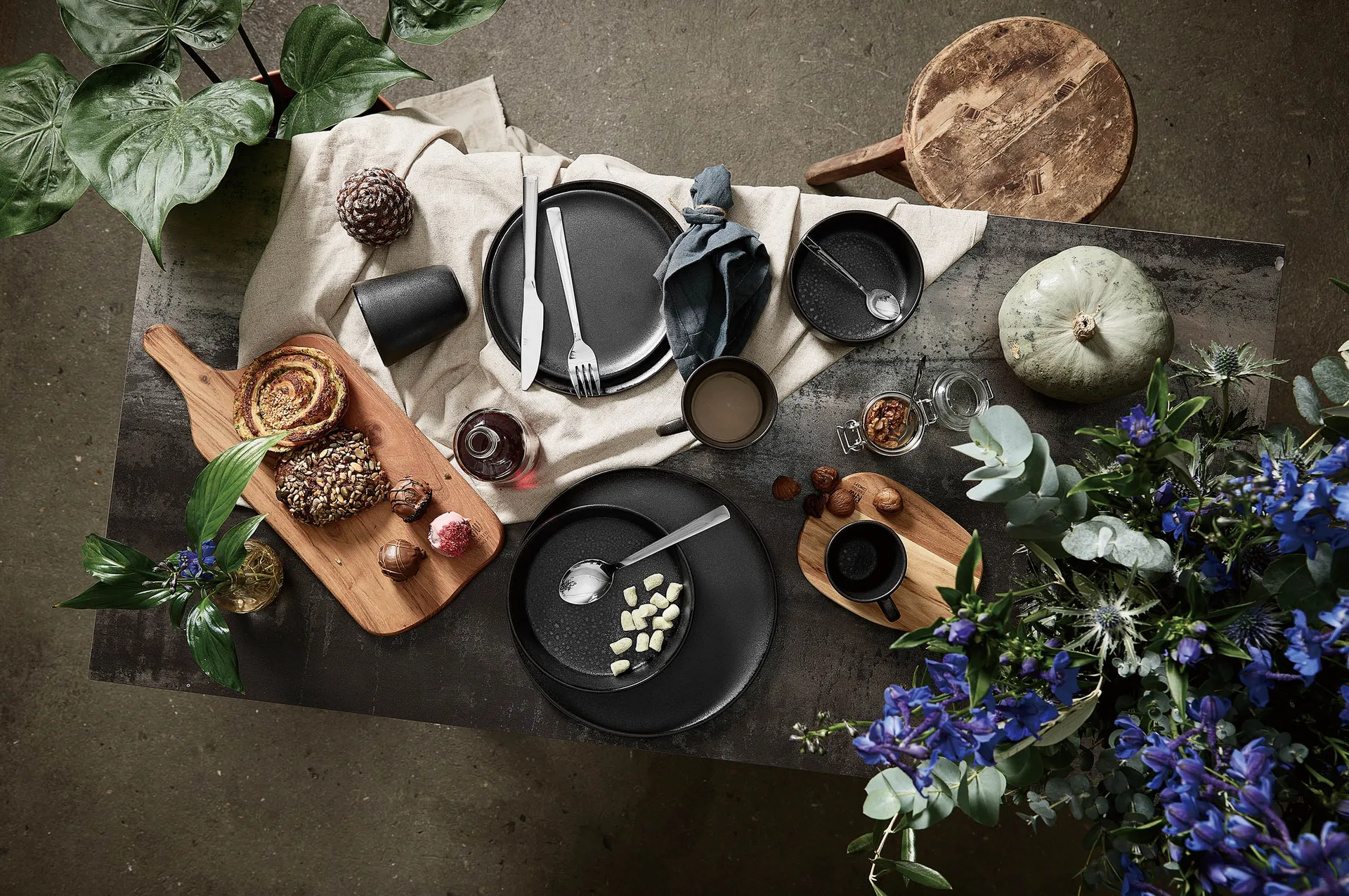 Raw 碗  Ø13.5 cm, Titanium 黑色 Aida