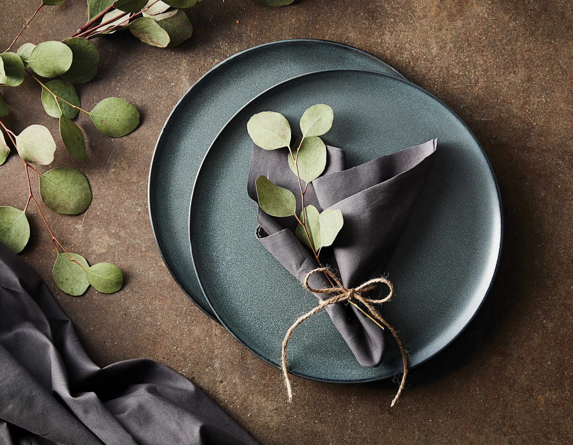 Raw 盘子 Ø23 cm, Northern 绿色 Aida