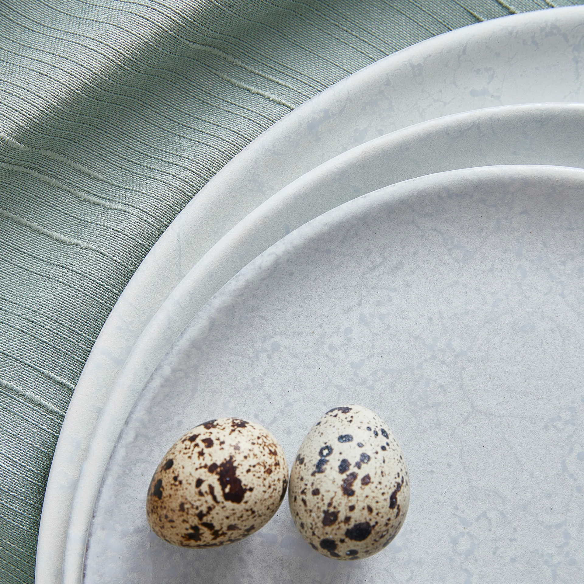 Raw 盘子 Ø28 cm, Arctic 白色 Aida