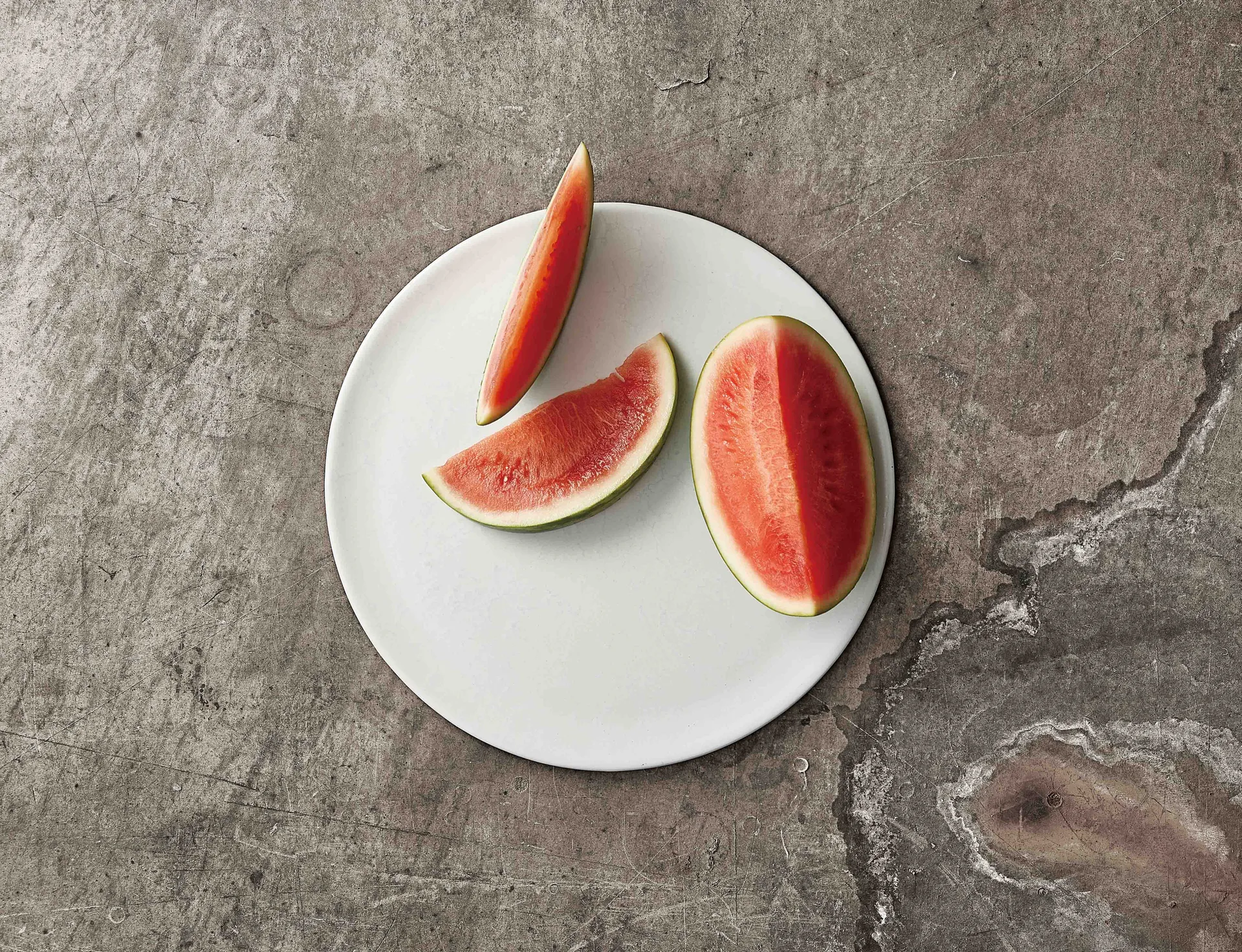 Raw 盘子 Ø34 cm, Arctic 白色 Aida