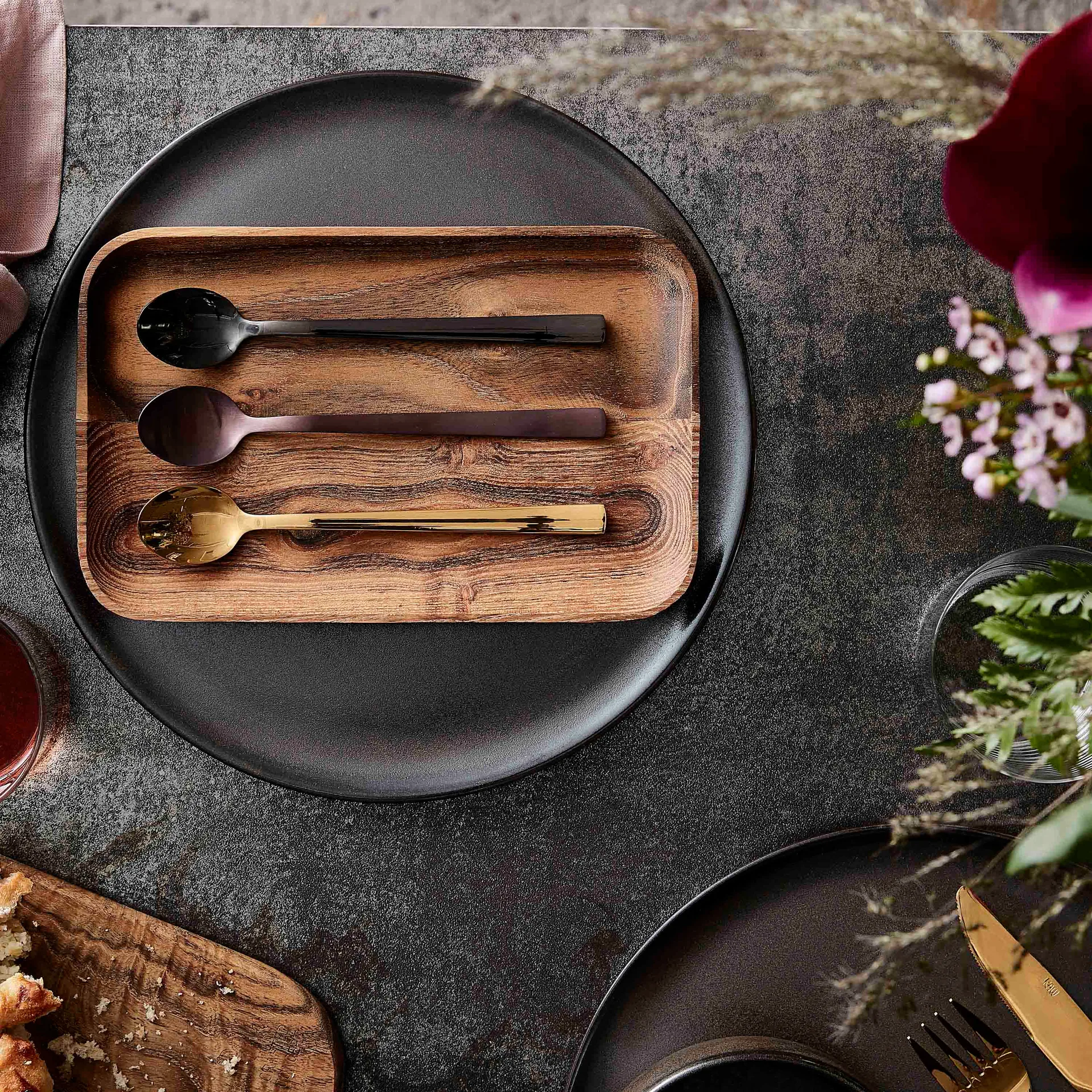 Raw latte 勺子 四件套装, 黑色 Aida