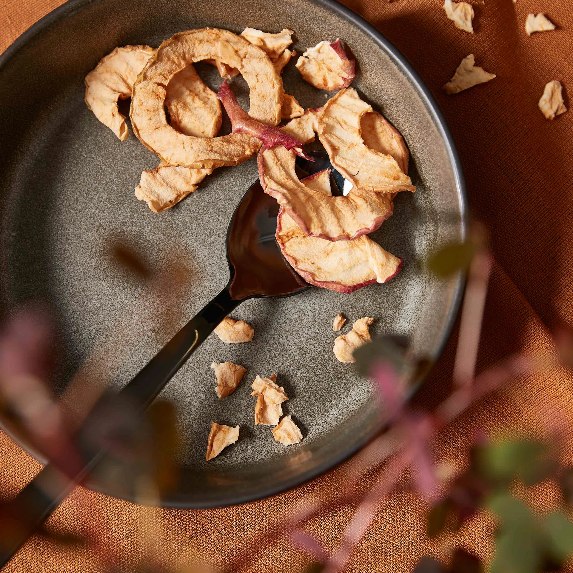 Raw soup 盘子 Ø19,4 cm, Forest 棕色 Aida