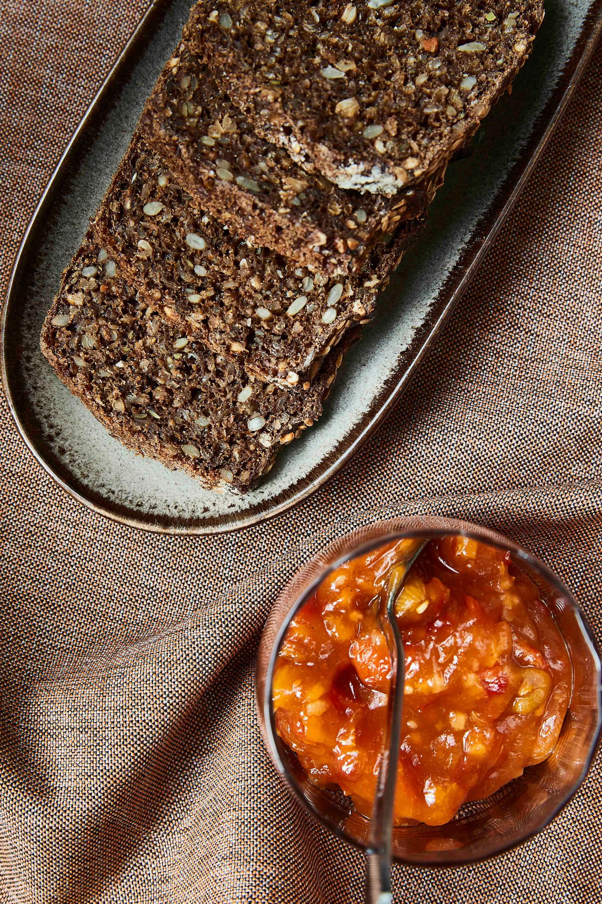 Søholm Sonja 盘子 oval 12.3x25.5 cm, 棕色 Aida