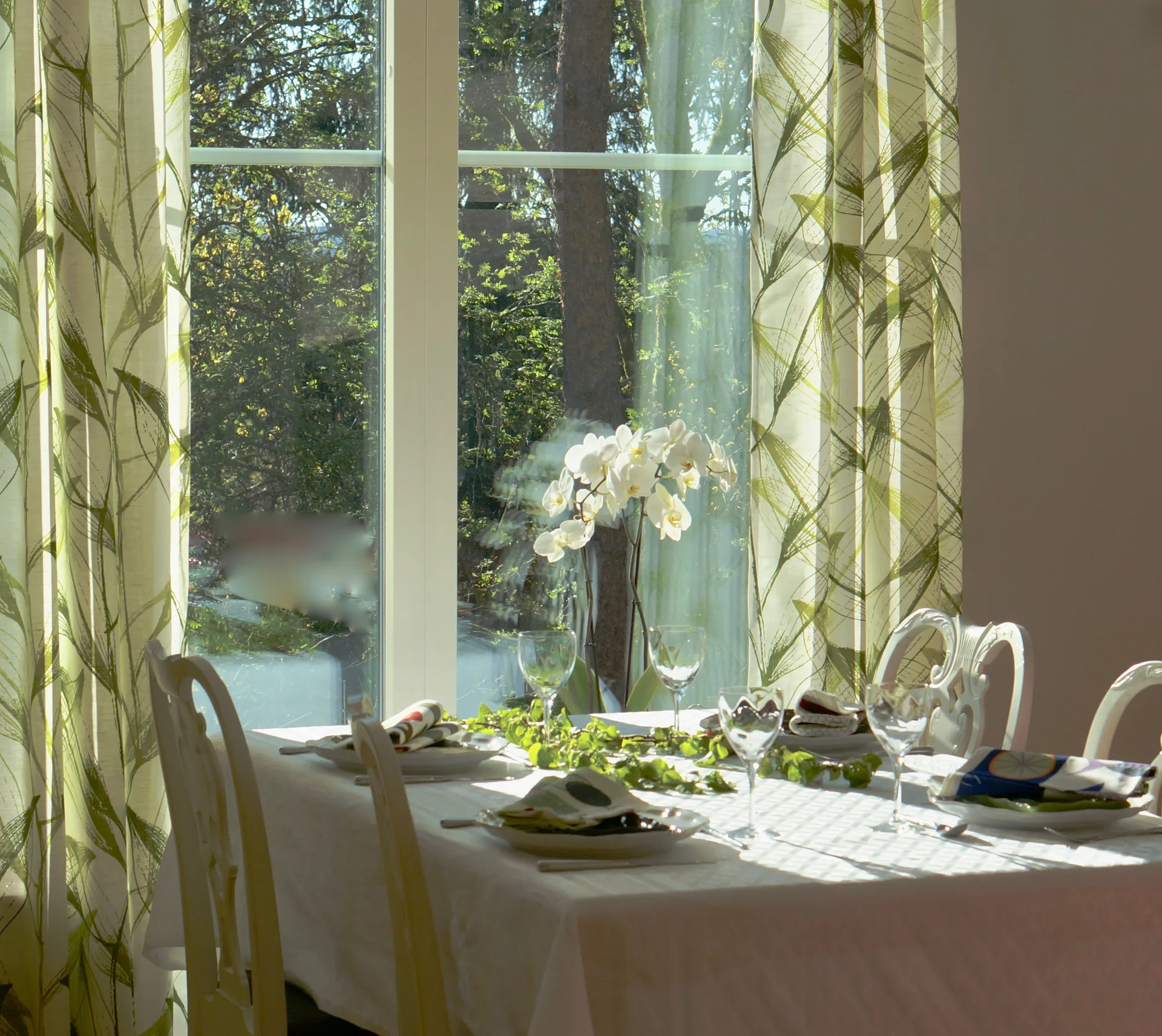 Draken table cloth 150x300 cm, 白色 Almedahls