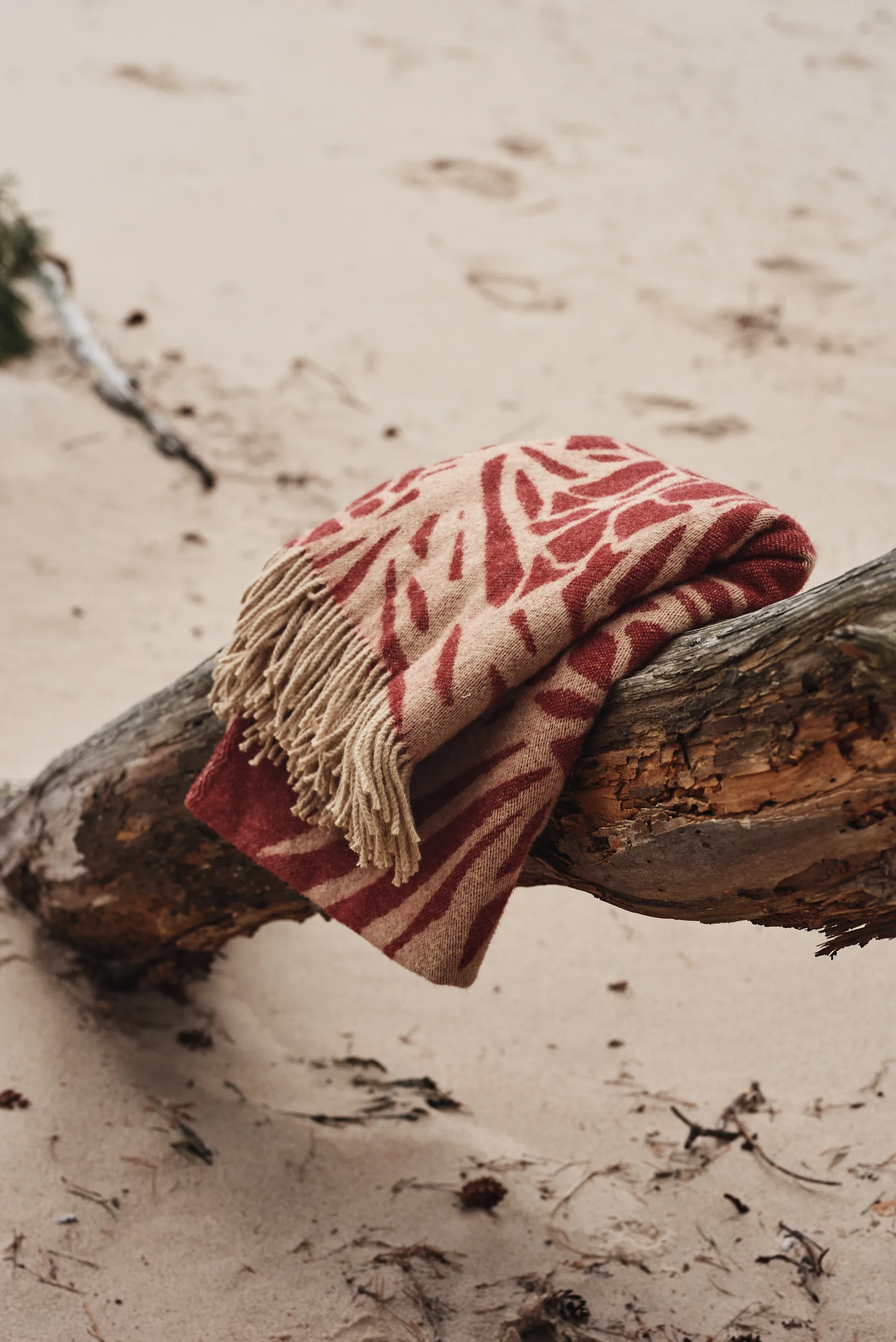 Kotteri 毯子 130x170 cm, Wine red-beige Almedahls