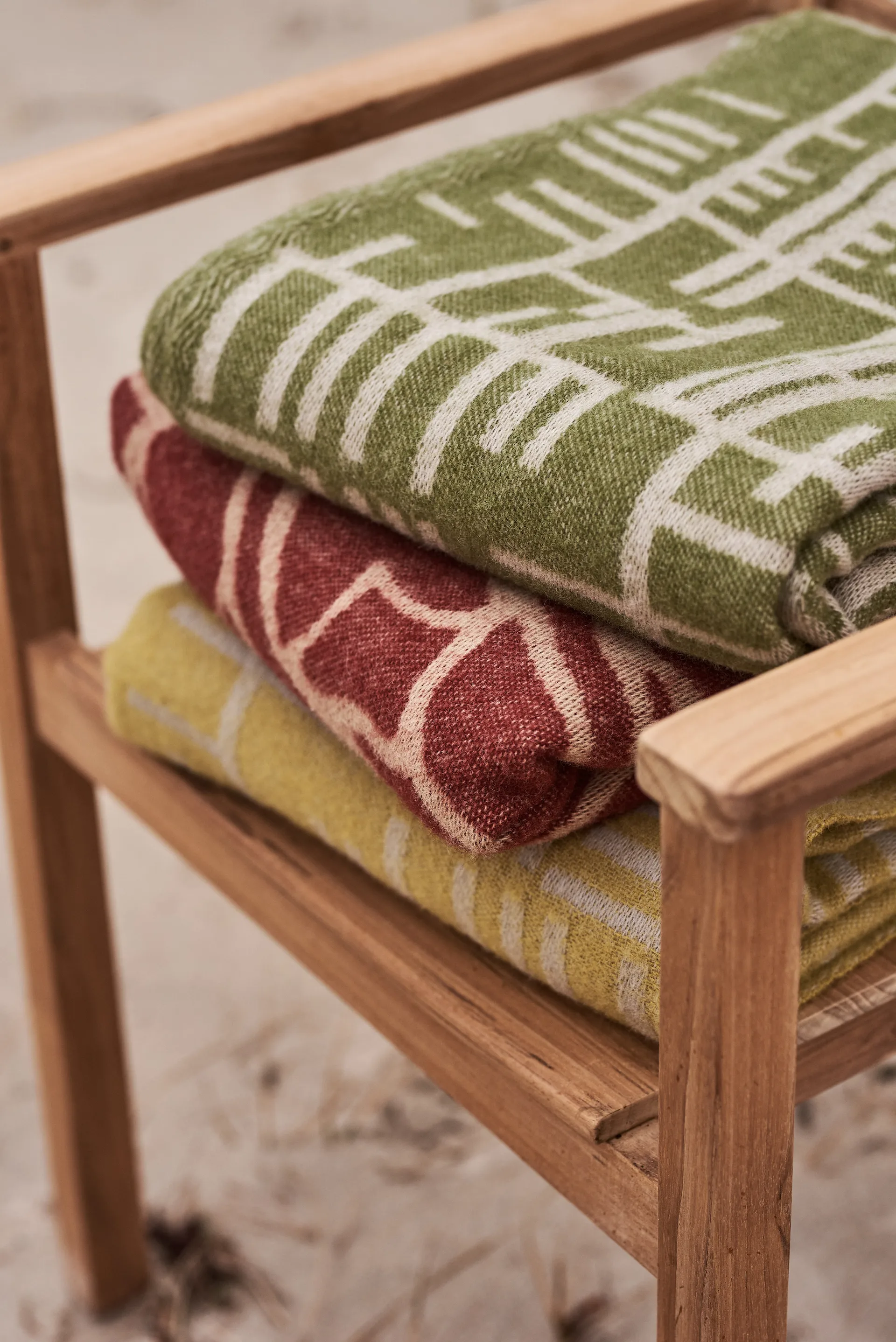 Pickepin 毯子 130x170 cm, Moss green-beige Almedahls