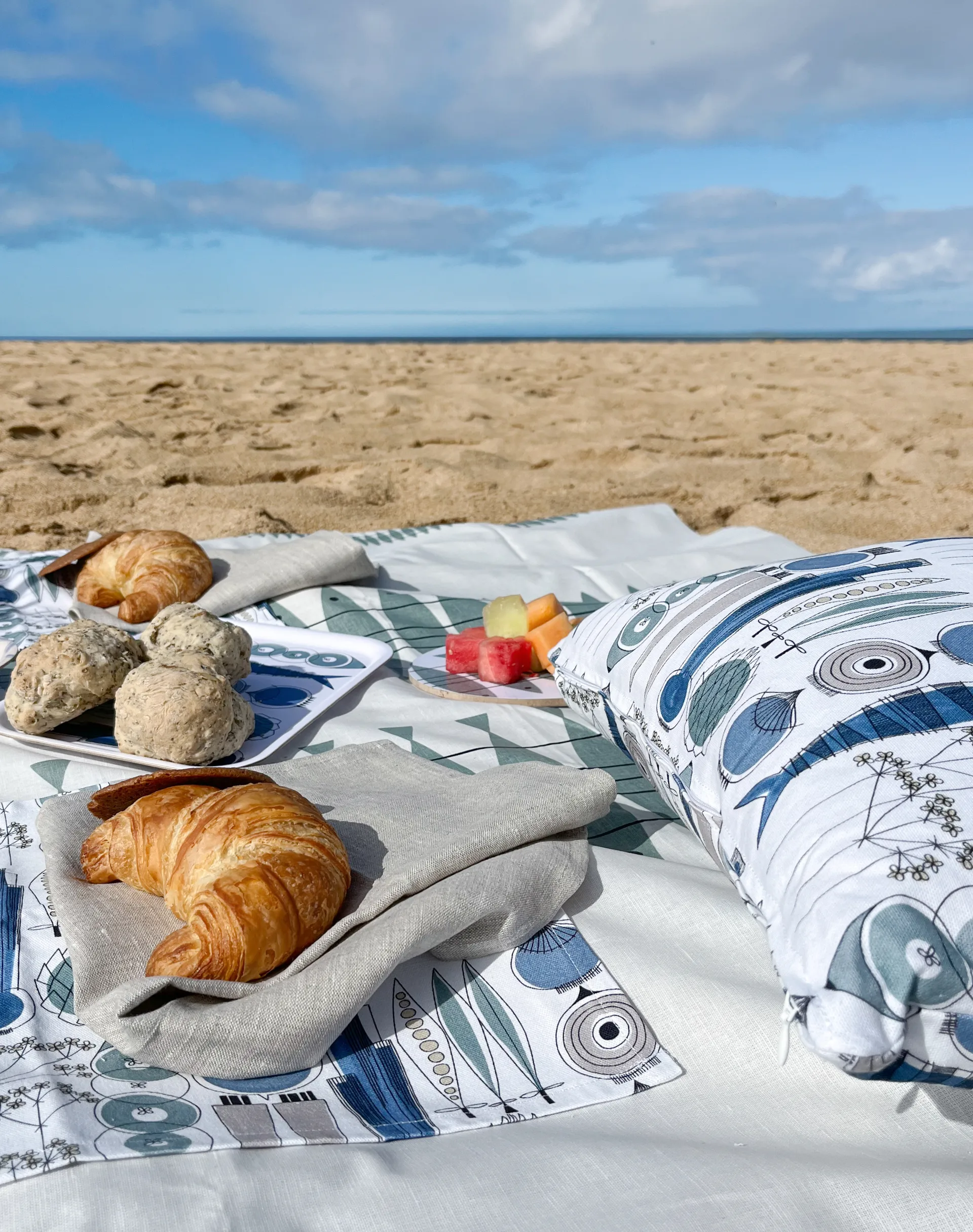 Picknick 枕头套 47x47 cm, 蓝色-米色 Almedahls