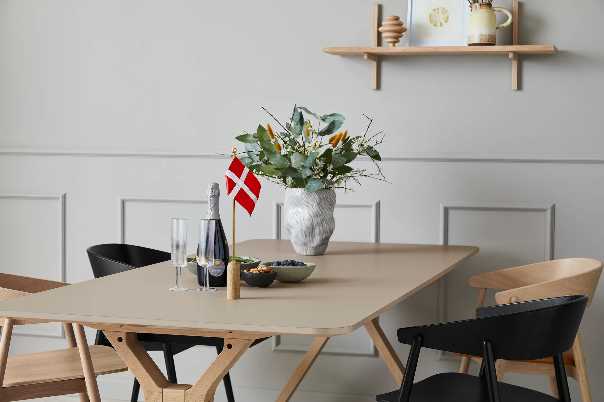 庆祝丹麦国旗 40cm, 橡木色_黄铜色 Andersen Furniture