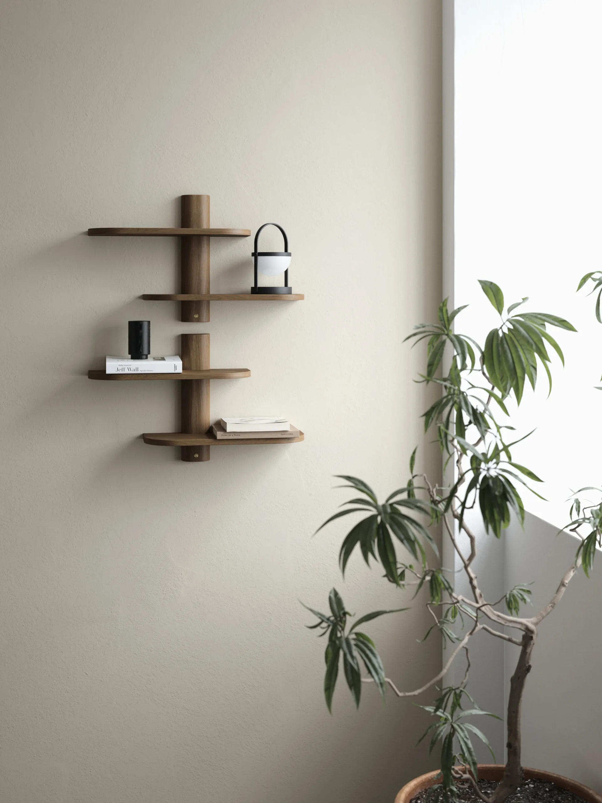 Bend 墙面置物架, 烟熏涂油橡木_50x18x40cm Andersen Furniture