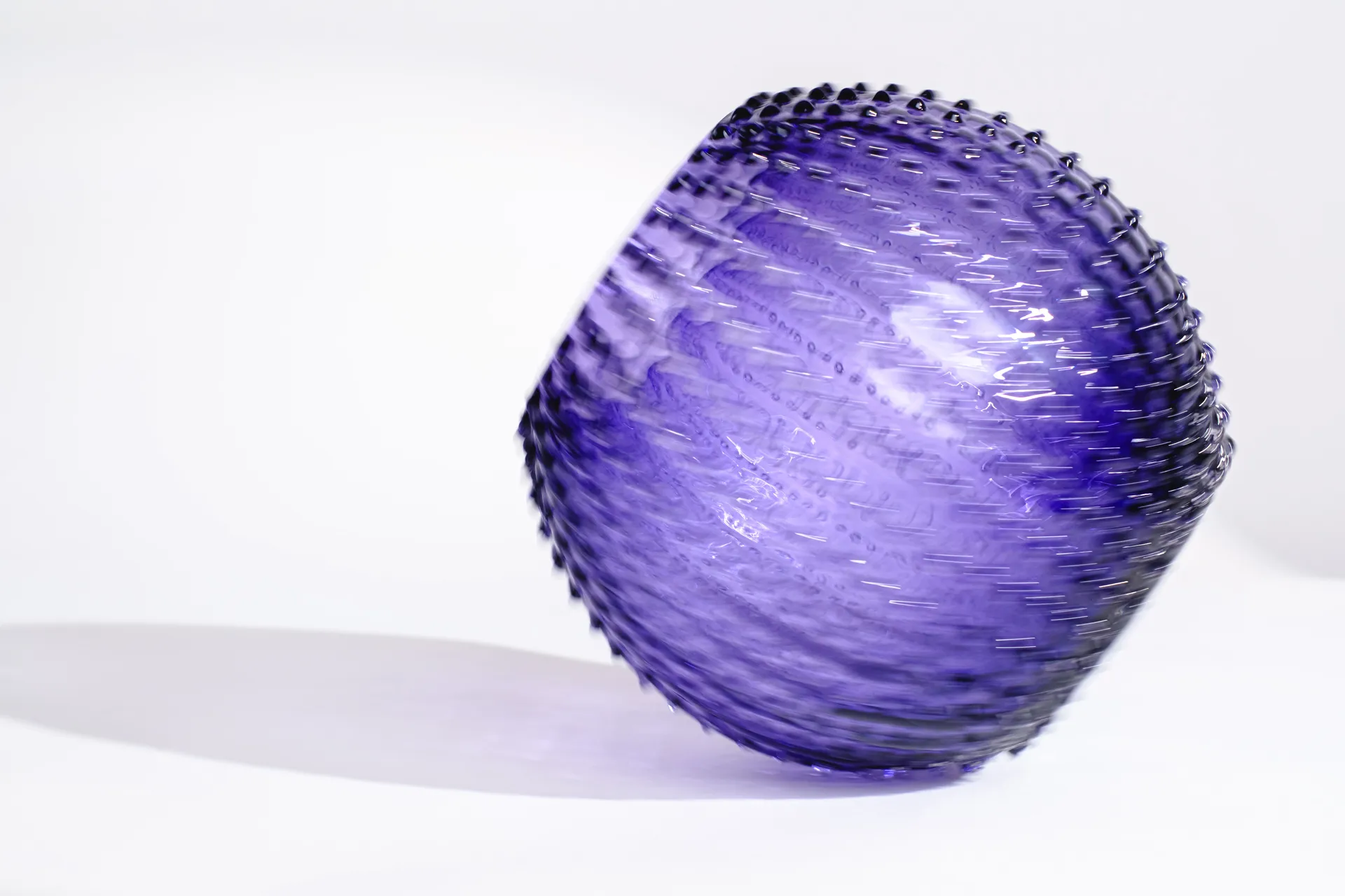 Hobnail Globe 花瓶 24cm, 靛蓝色 Anna Von Lipa