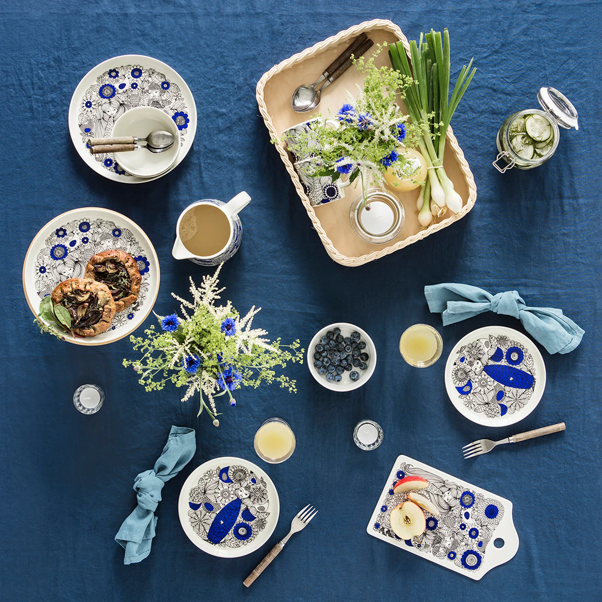 Pastoraali 盘子 Ø24 cm, 蓝色 Arabia