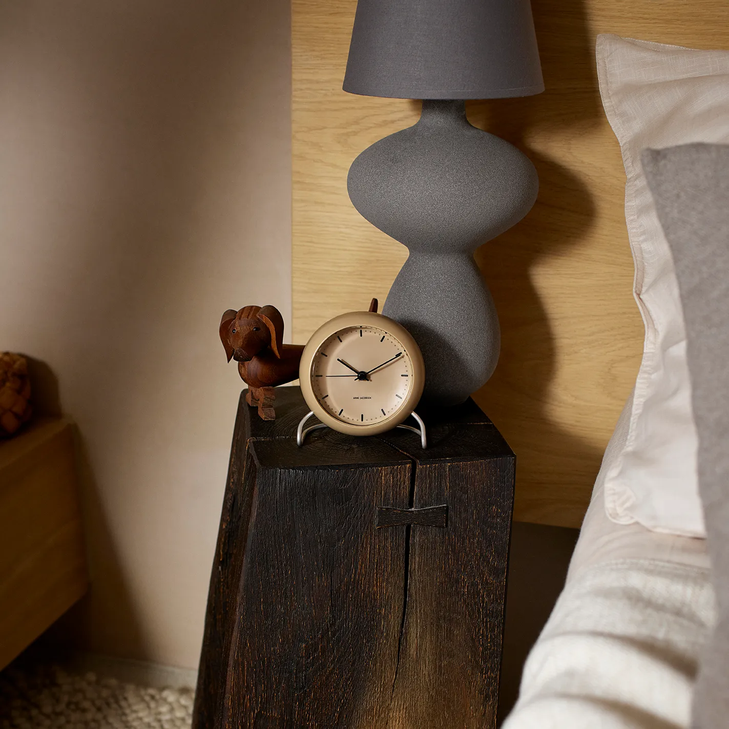 AJ City Hall 台钟, 沙米色 Arne Jacobsen Clocks