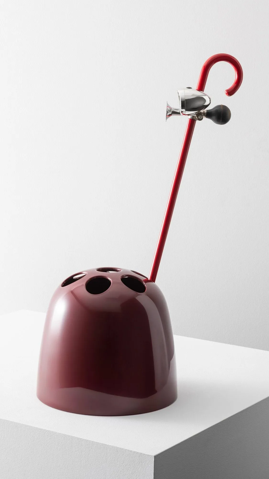 Dedalo umbrella stand, 红宝石红色 Artemide