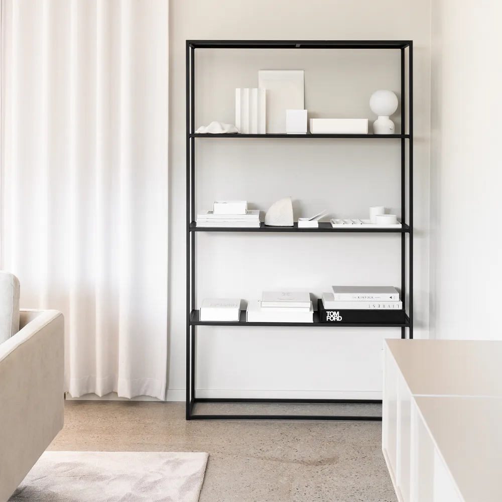 Pluggie 台灯, 黑色, opal glass Ateljé Lyktan