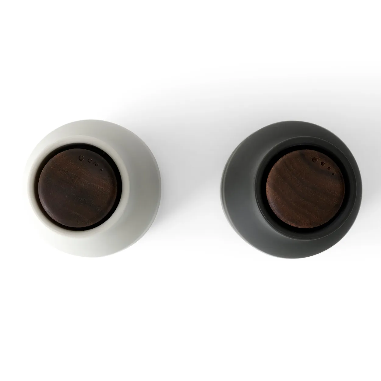 Bottle Grinder 香料研磨器 2个装, 梣木碳色_胡桃木盖 Audo Copenhagen