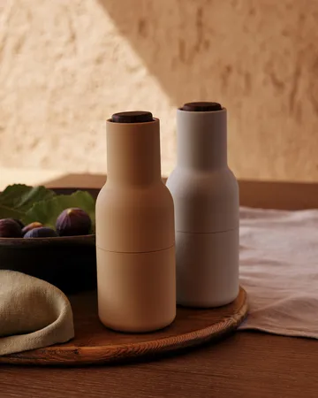 Bottle Grinder 香料研磨器 2个装 - 大麦色_胡桃木 - Audo Copenhagen