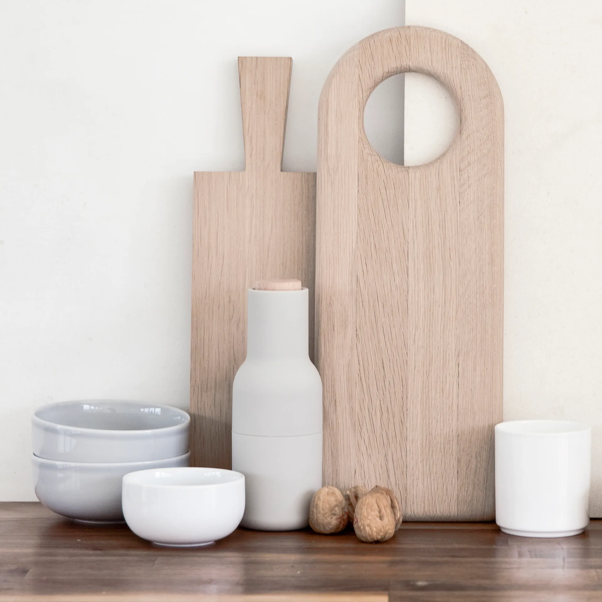 Bottle Grinder 调料研磨瓶两件套装, 灰碳色 (山毛榉木盖子) Audo Copenhagen