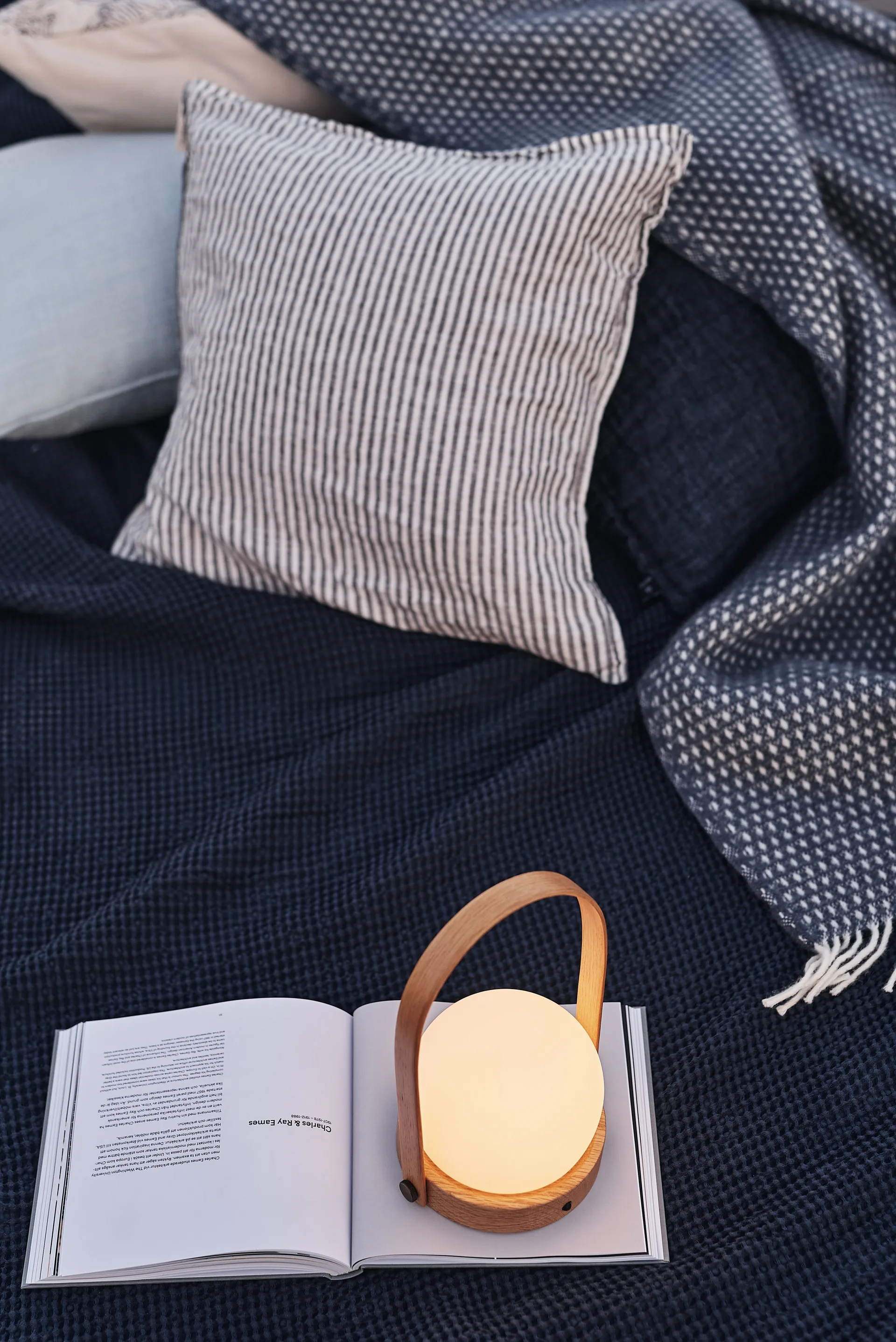 Carrie 台灯限量版, 自然橡木色 Audo Copenhagen