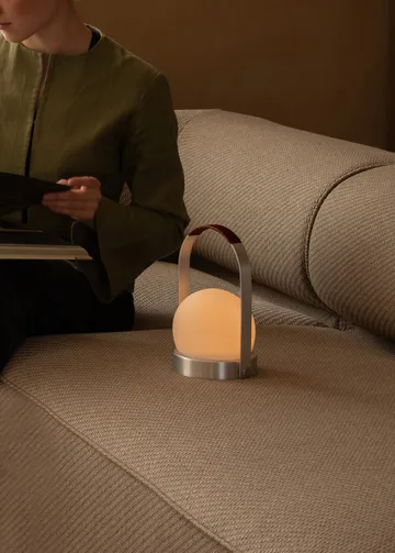 Carrie 便携式台灯 - 拉丝铝色 - Audo Copenhagen