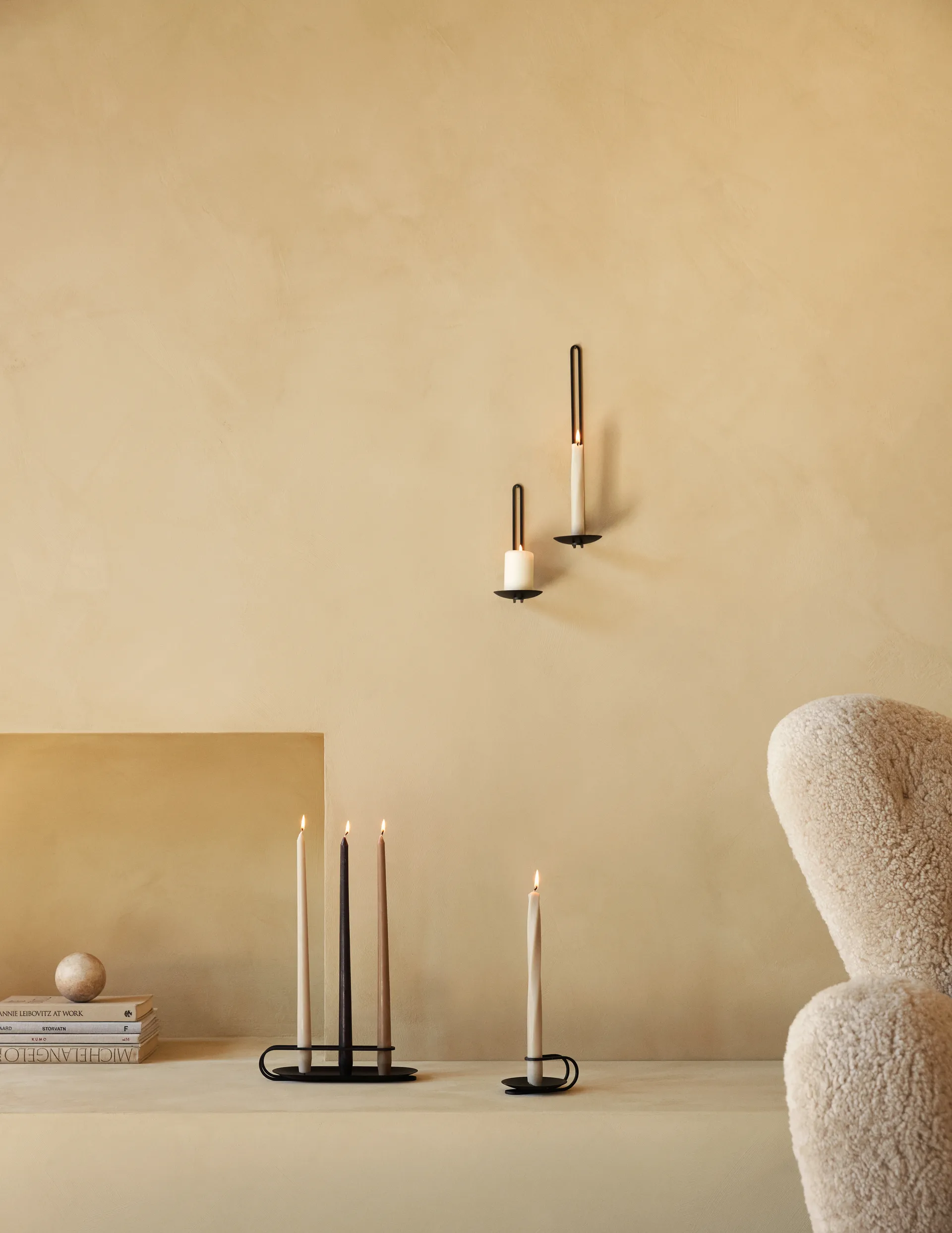 Clip 挂壁式圆形托盘烛台 20 cm, 黑色 Audo Copenhagen