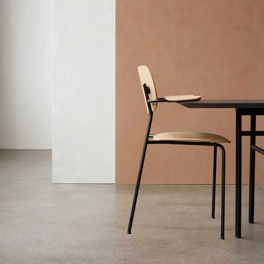 Co Chair 带扶手餐椅, 自然木色 Audo Copenhagen