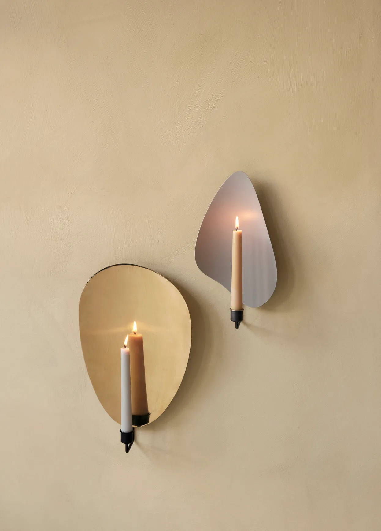 Flambeau 壁挂烛台 40cm, 亮面黑色黄铜 Audo Copenhagen