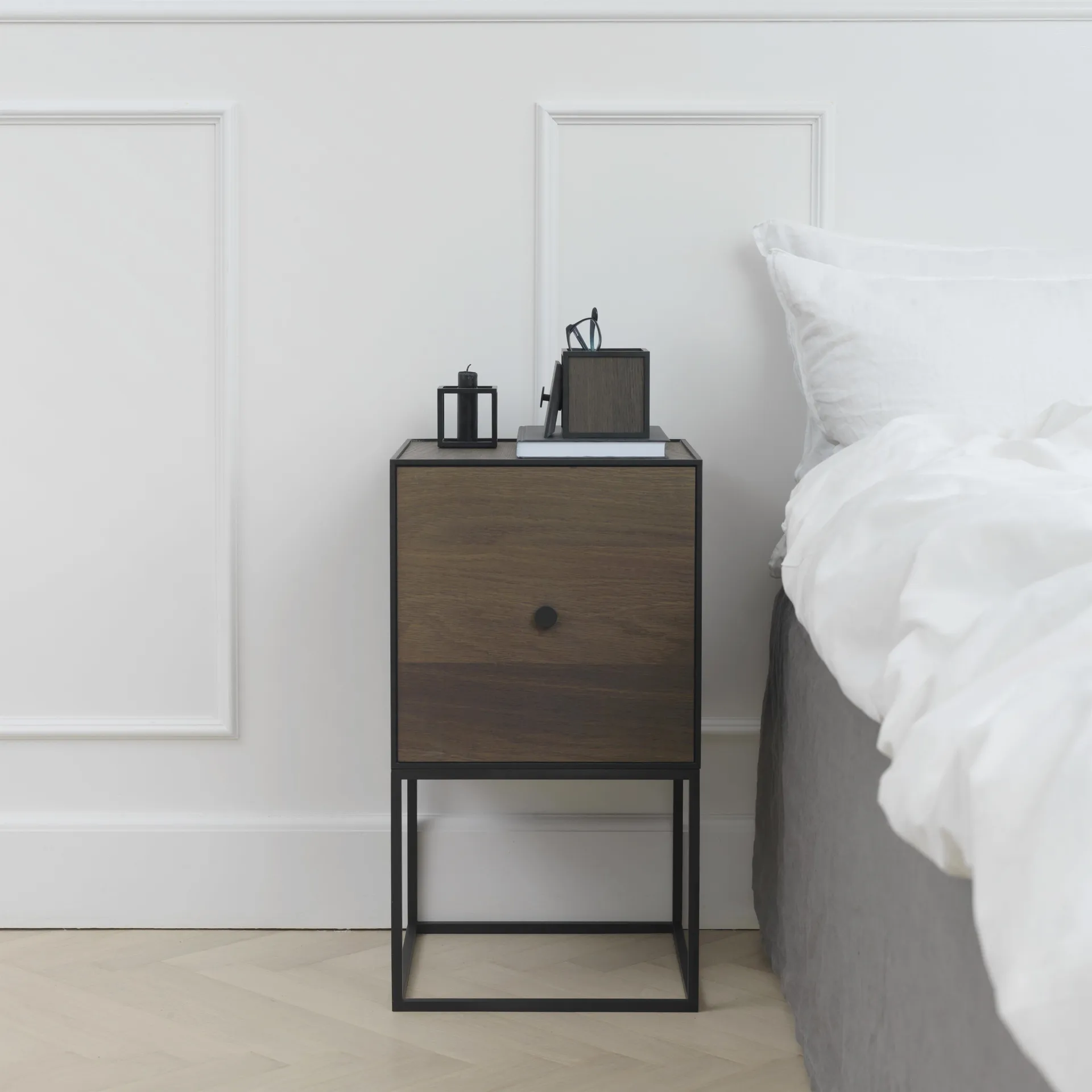 Frame 10cm宽 带门收纳储物柜, 烟熏橡木 Audo Copenhagen