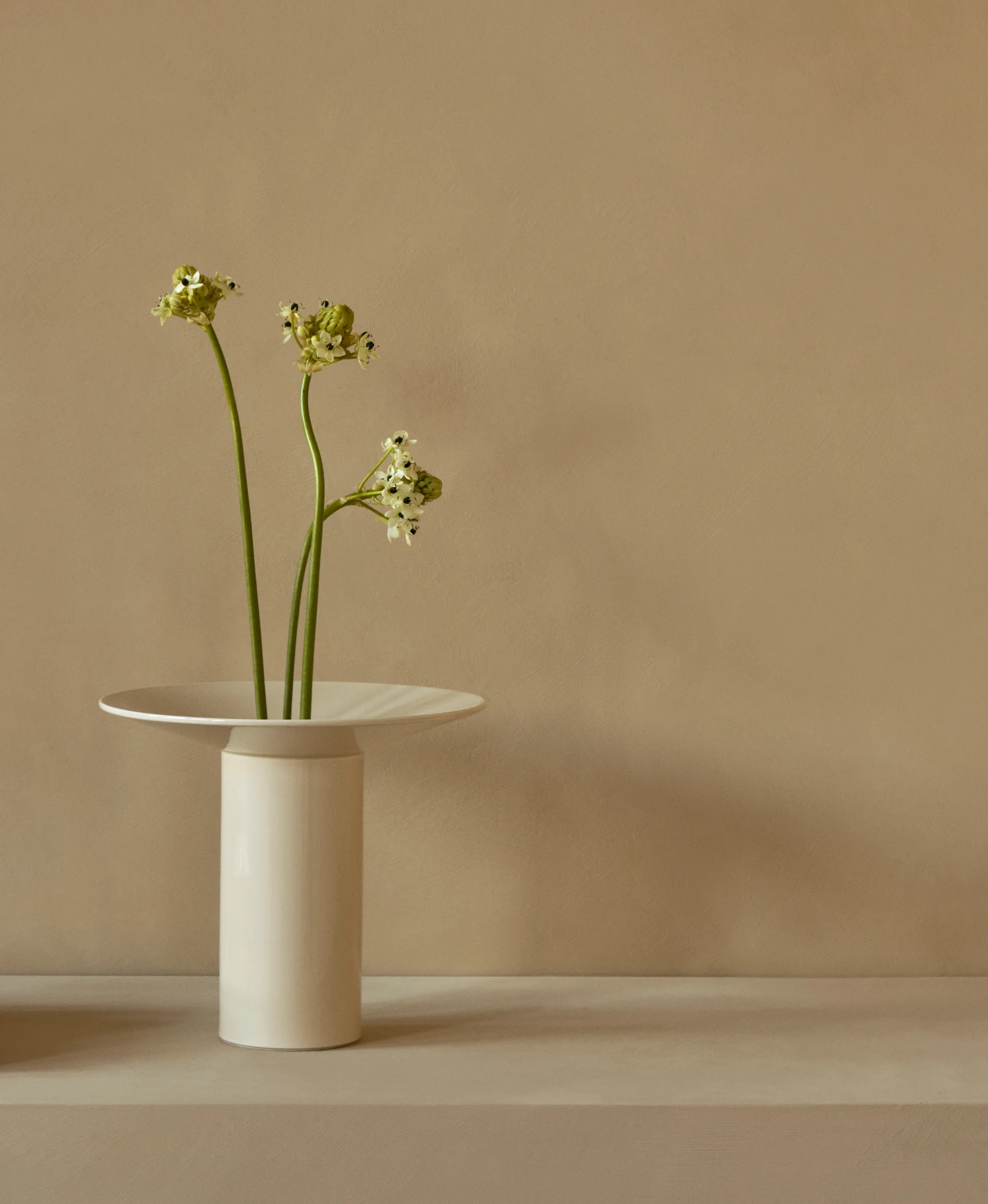 Hana 花瓶 Ø29x26cm, 灰白色 Audo Copenhagen