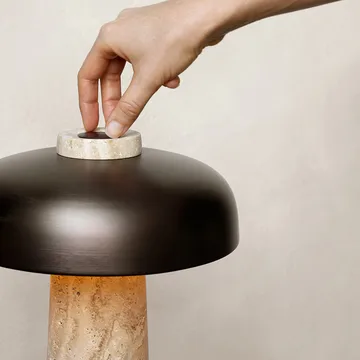 Reverse台灯30cm - 石灰华米色_古铜色黄铜 - Audo Copenhagen
