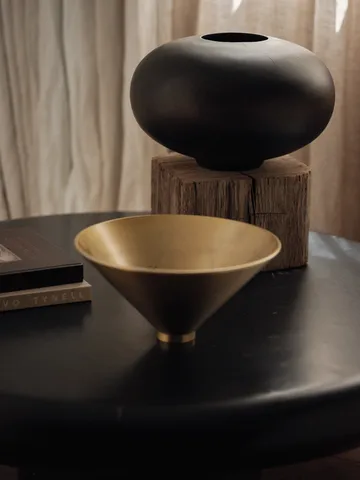 Surround 花瓶 17.5cm - 芒果木 - Audo Copenhagen