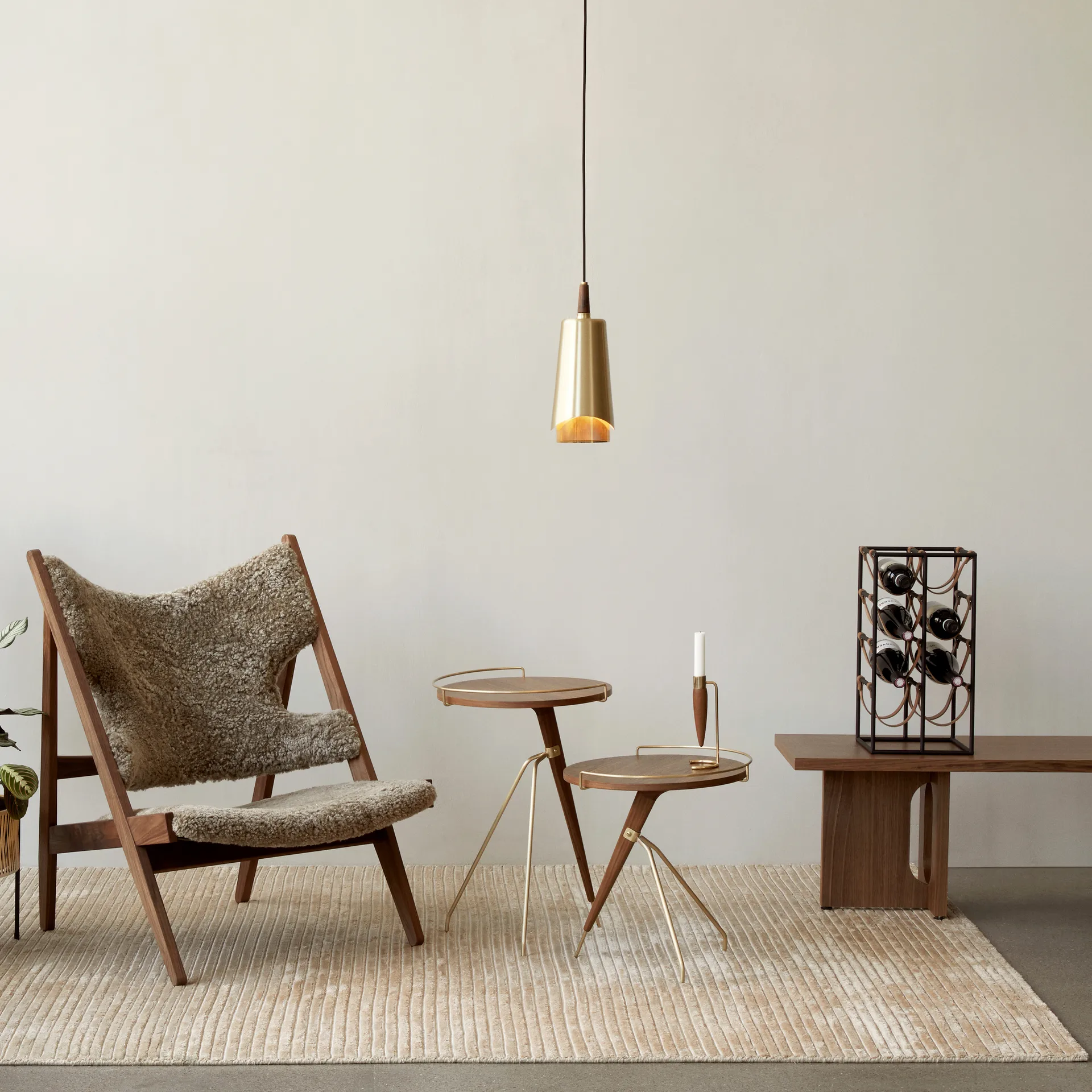 Umanoff 吊灯, 抛光黄铜色-胡桃木 Audo Copenhagen