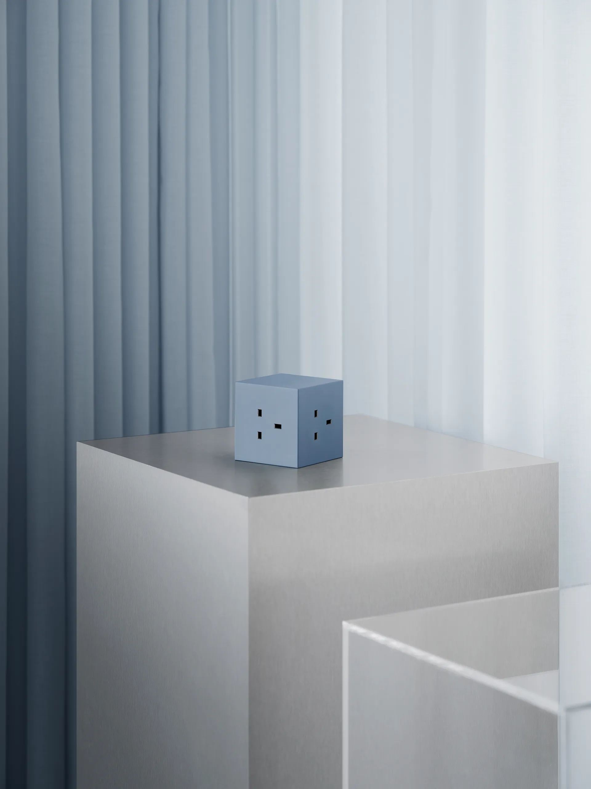 Square 1英规USB-C快充电源插座30W1.8米, 鲨鱼蓝色 Avolt