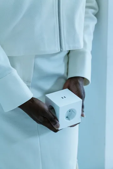 Square 2 outlet - Martinelli Luce Opal White - Avolt