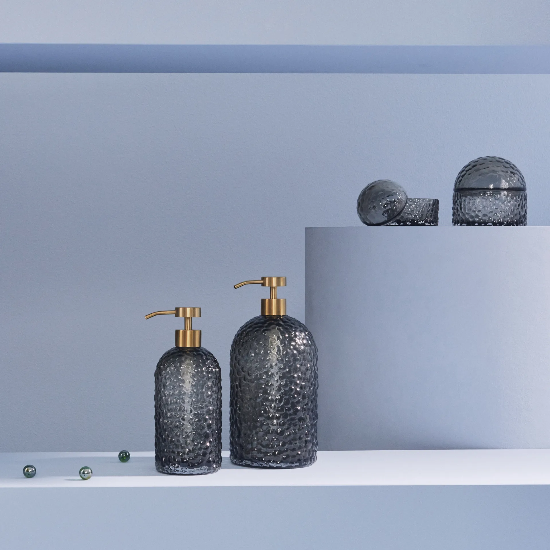 Arura box with lid 11 cm, 黑色 AYTM