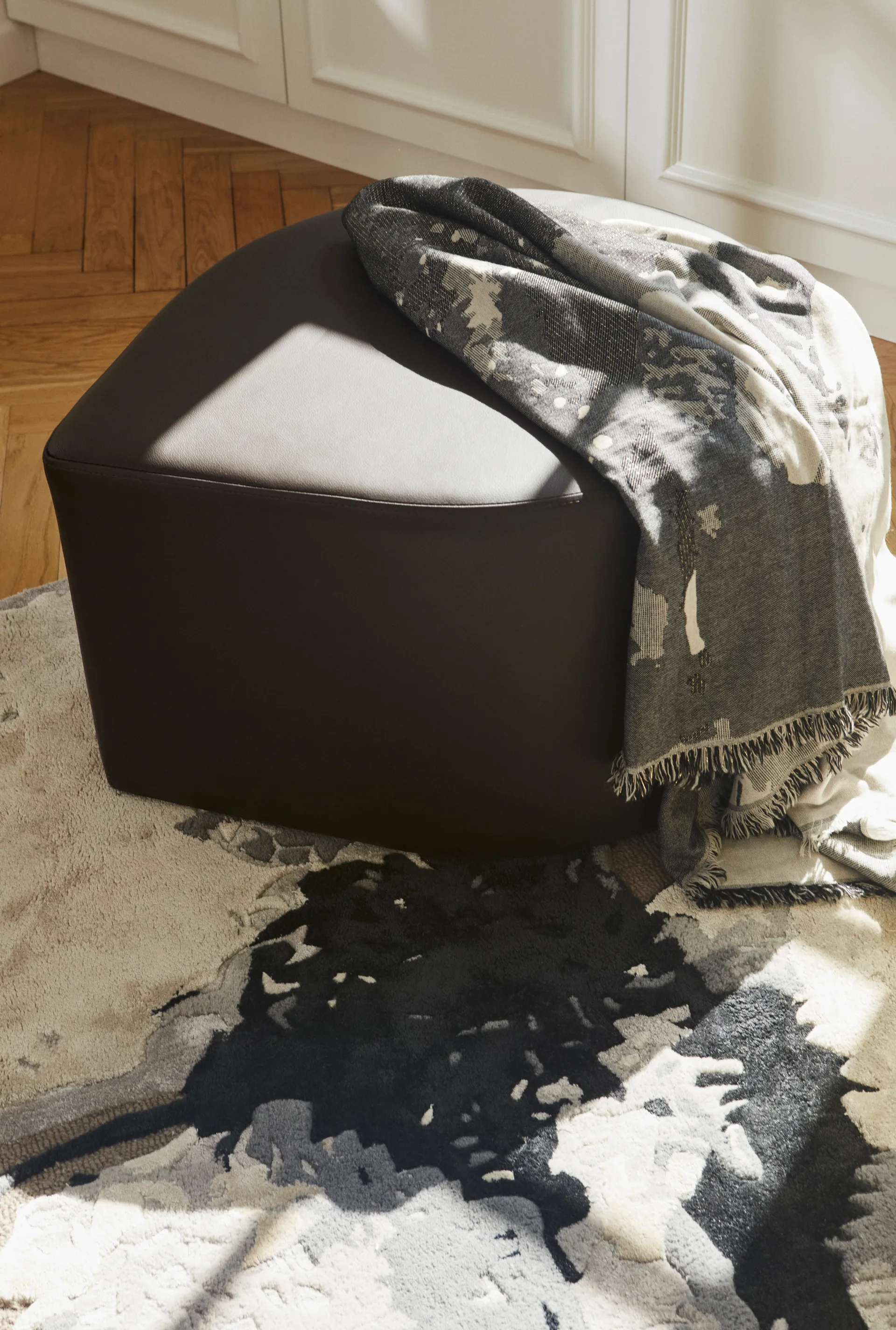 Floreo 毯子  130x170 cm, 白色-灰色 AYTM