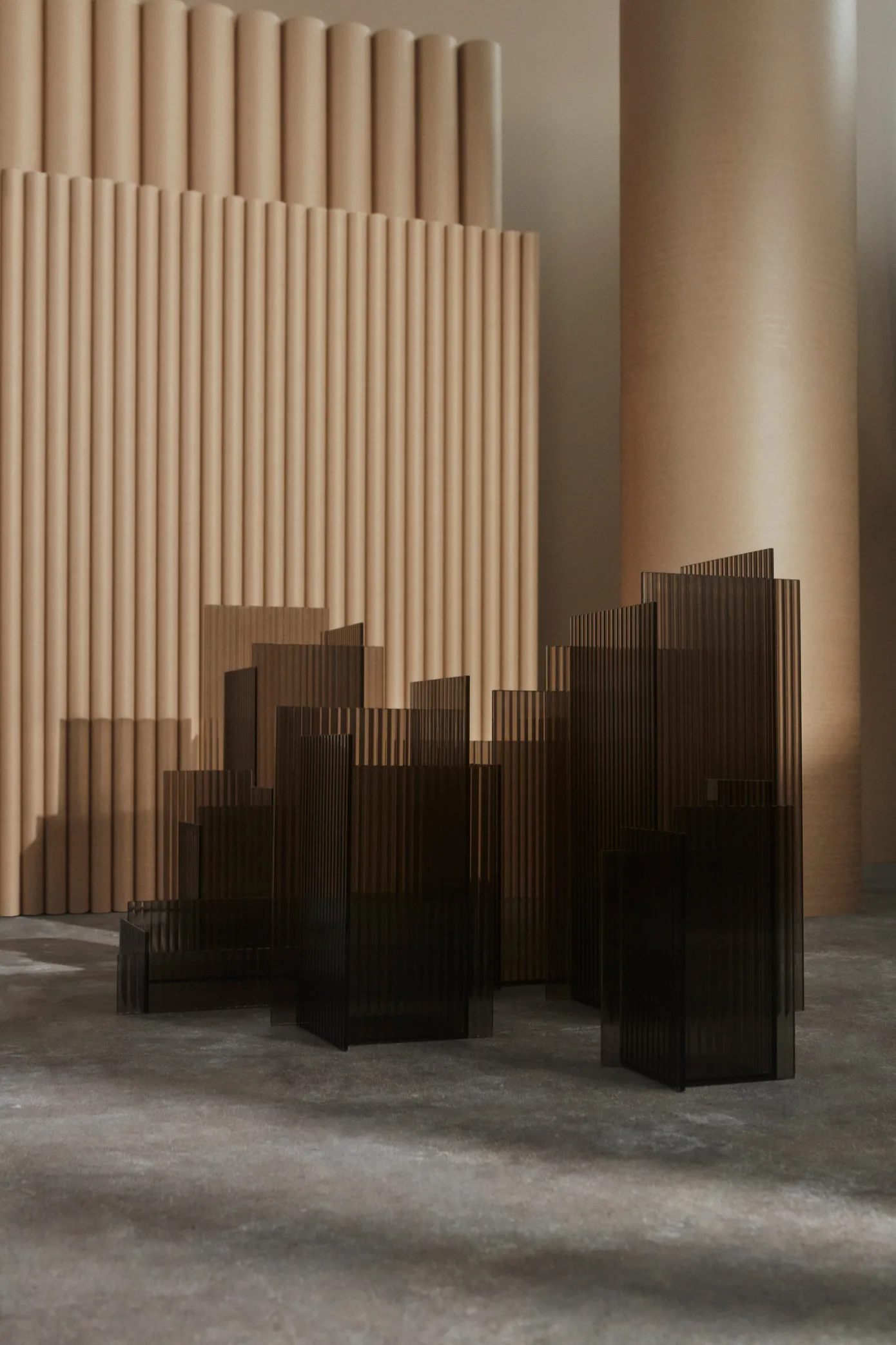 Flos 花瓶 41.5 cm, Taupe AYTM