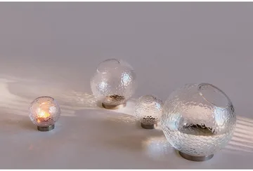 Globe 气泡造型玻璃花瓶17cm - 黑色 - AYTM