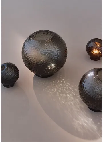 Globe 气泡造型玻璃花瓶17cm - 黑色 - AYTM