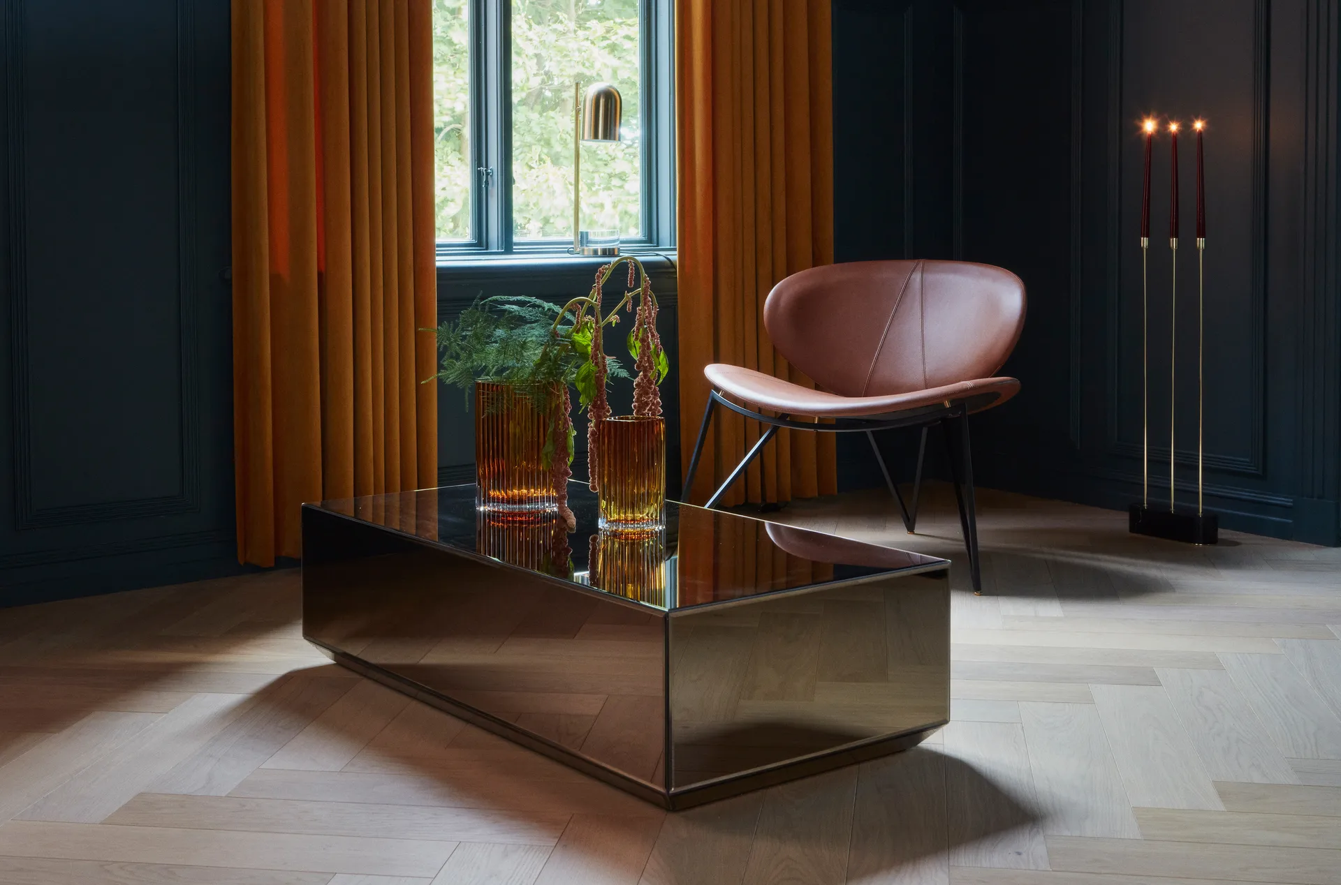 Semper lounge 椅子, 黑色-琥珀棕色 AYTM