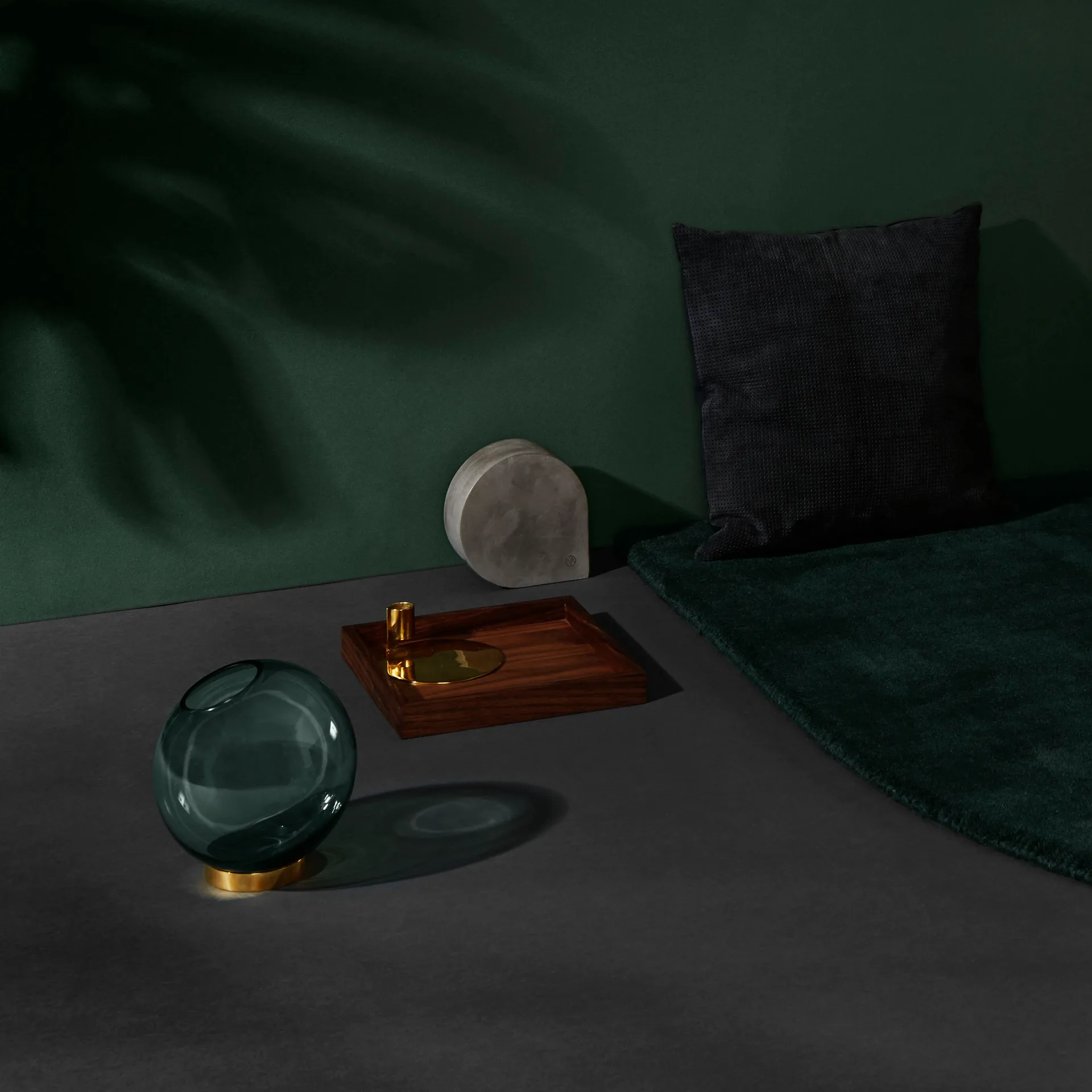 Unity square 托盘 walnut, large AYTM