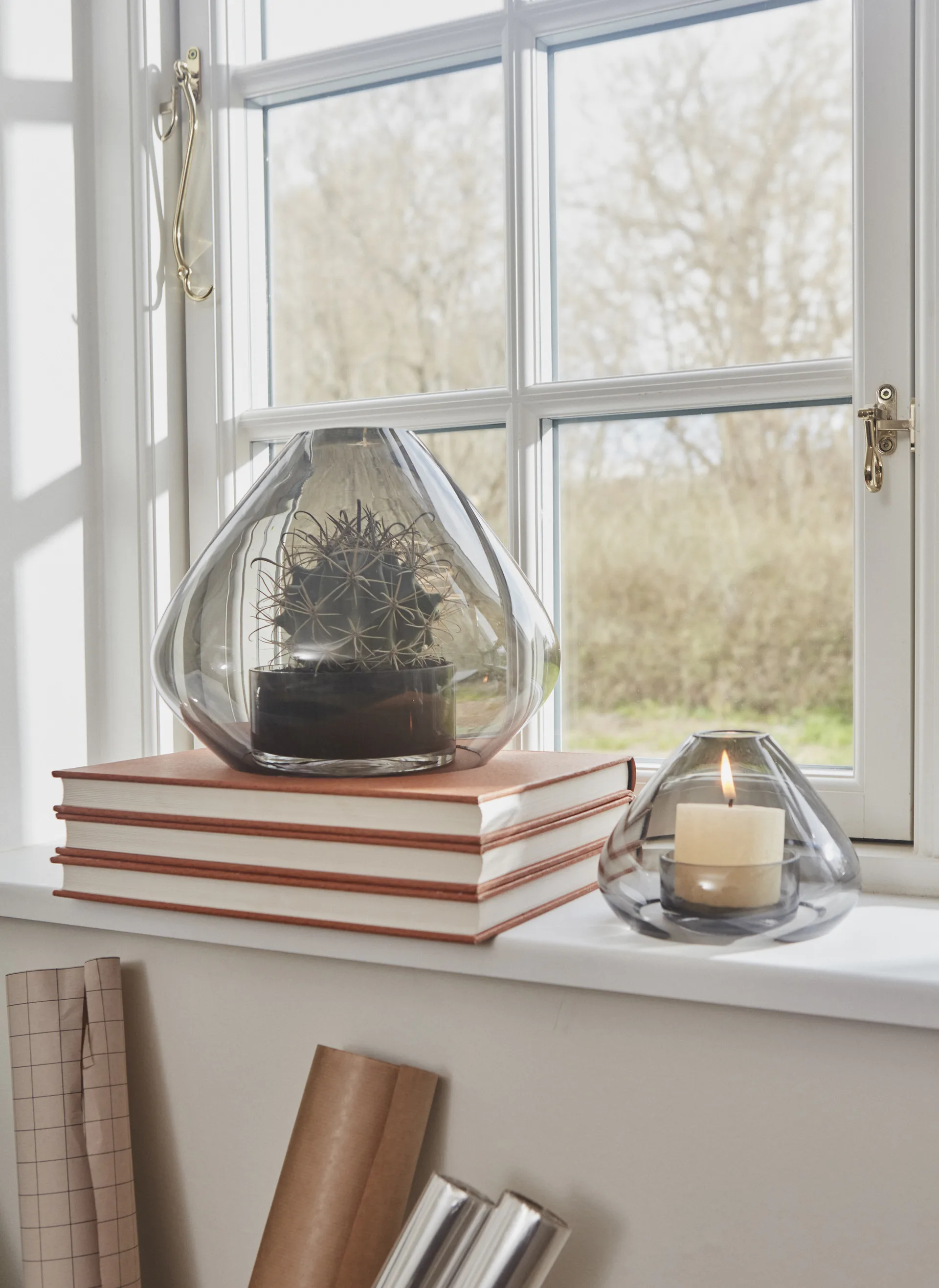 Uno 烛台-花瓶 12 cm, 黑色 AYTM