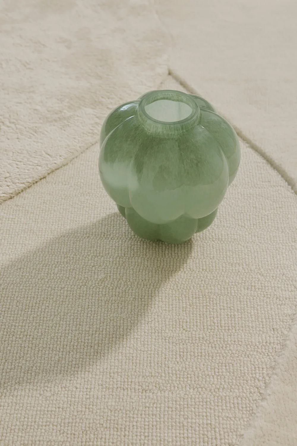 Uva 花瓶 22cm, 粉绿色 AYTM