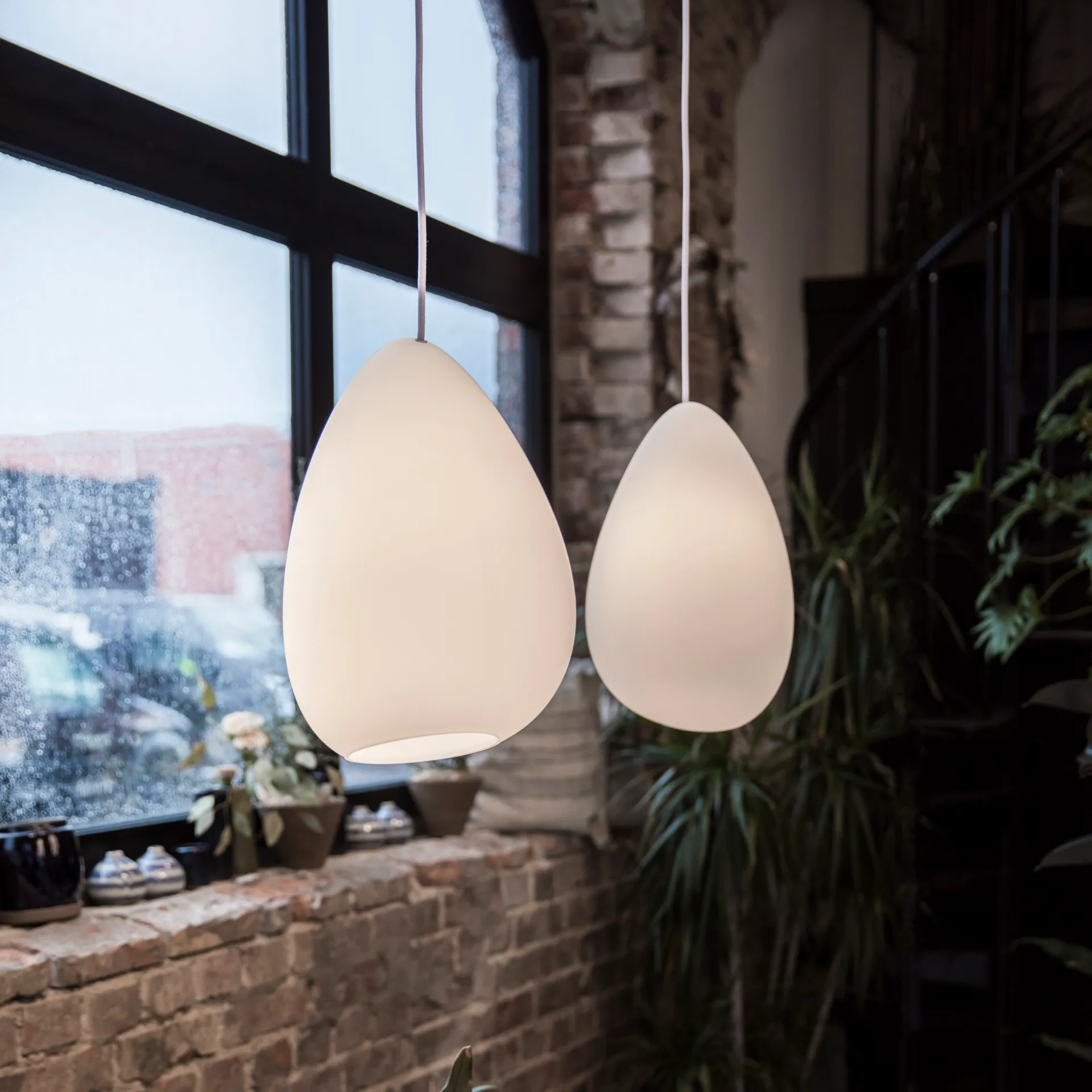 Ocean ceiling 灯 opal glass, 白色 textile cord Belid