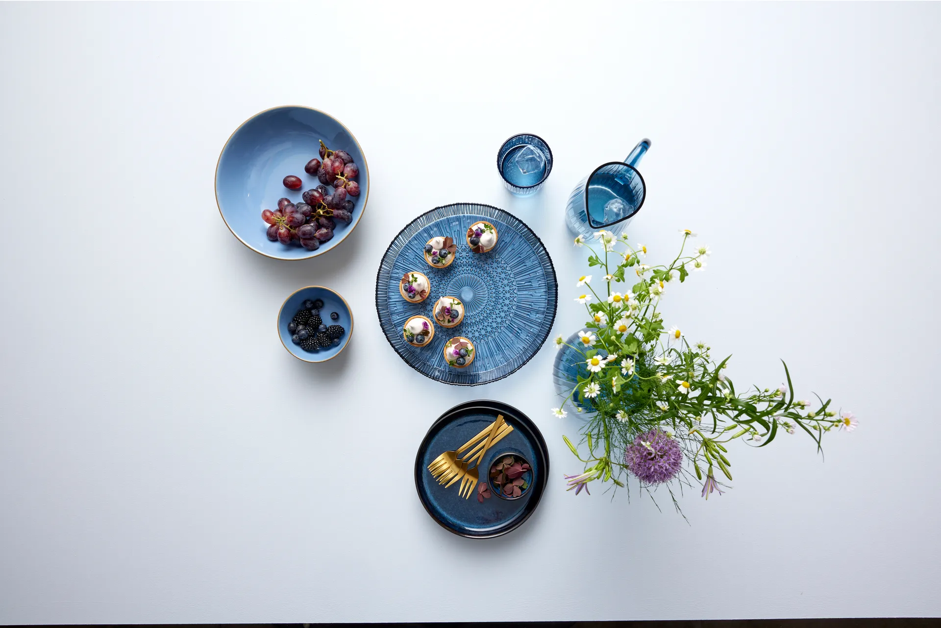 Kusintha servering 碟子 round Ø30 cm, 蓝色 Bitz