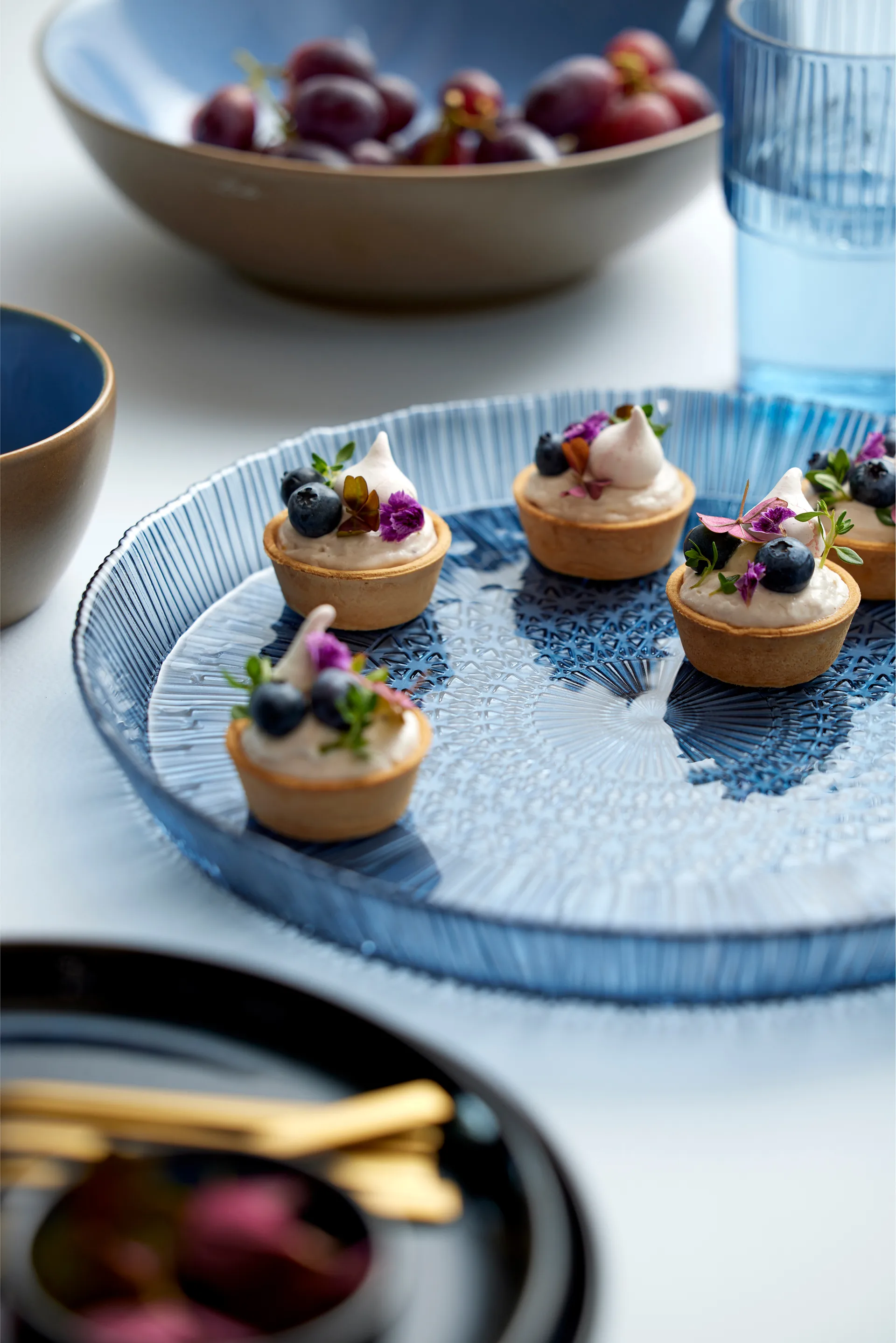 Kusintha servering 碟子 round Ø30 cm, 蓝色 Bitz